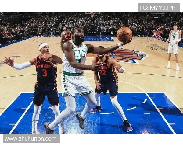 凯尔特人主场迎战快船双方争夺季后赛席位的关键之战 凯尔特人主场迎战快船双方争夺季后赛席位的关键之战