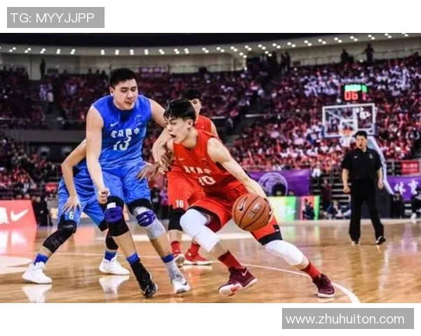 胡金秋的篮球之路：从青涩少年到CBA明星的奋斗故事与荣耀时刻